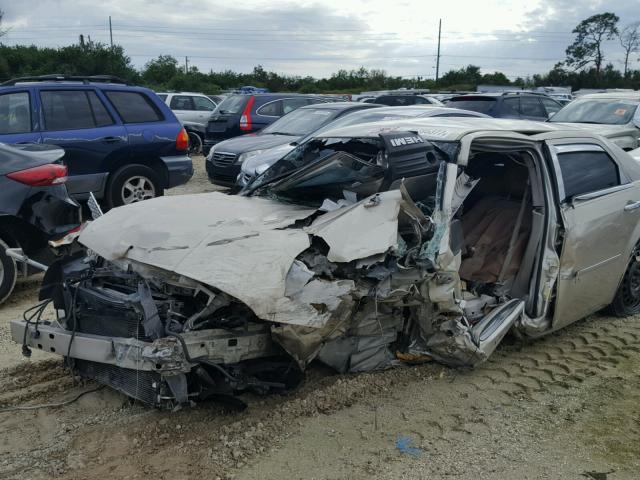 2C3KA63H36H423867 - 2006 CHRYSLER 300C BEIGE photo 9