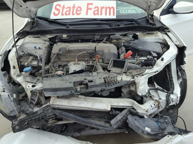 1HGCR2F33DA167938 - 2013 HONDA ACCORD LX WHITE photo 7