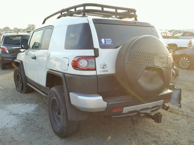 JTEBU4BF6EK191677 - 2014 TOYOTA FJ CRUISER WHITE photo 3