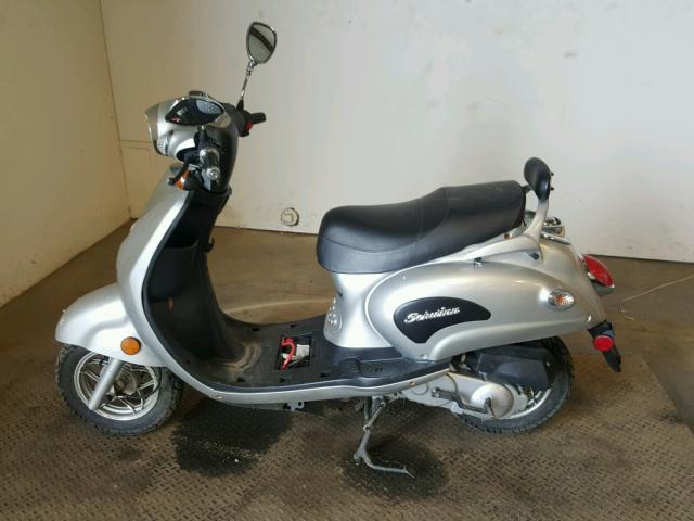 LD5TCBPA461005254 - 2006 SCHW SCOOTER SILVER photo 9