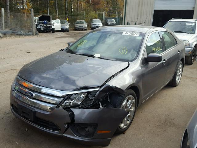 3FAHP0HA5AR390368 - 2010 FORD FUSION SILVER photo 2