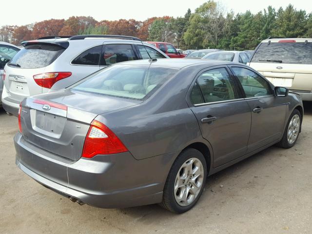 3FAHP0HA5AR390368 - 2010 FORD FUSION SILVER photo 4