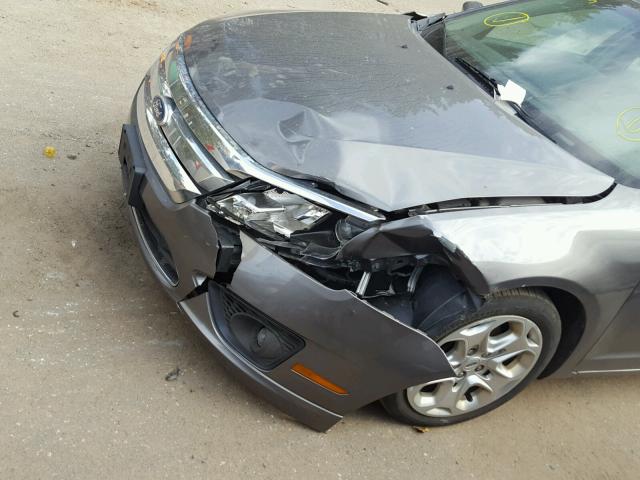 3FAHP0HA5AR390368 - 2010 FORD FUSION SILVER photo 9