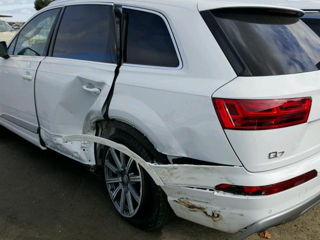 WA1LAAF7XHD018587 - 2017 AUDI Q7 PREMIUM WHITE photo 9