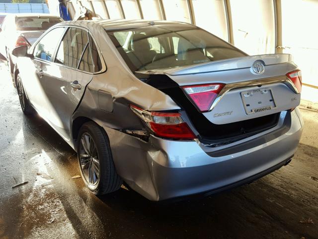 4T1BF1FK5HU323255 - 2017 TOYOTA CAMRY LE SILVER photo 3