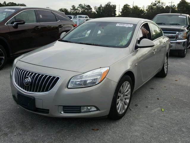 W04GN5EC2B1125654 - 2011 BUICK REGAL CXL SILVER photo 2