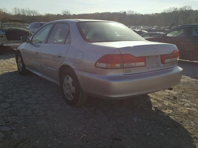 1HGCG16572A045257 - 2002 HONDA ACCORD EX SILVER photo 3