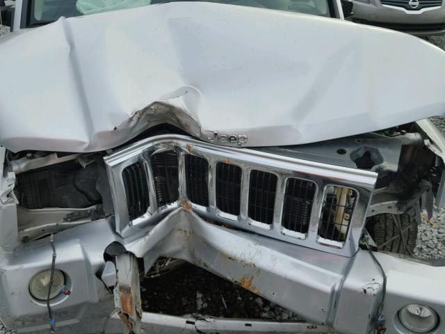 1J8HG582X6C276087 - 2006 JEEP COMMANDER SILVER photo 7