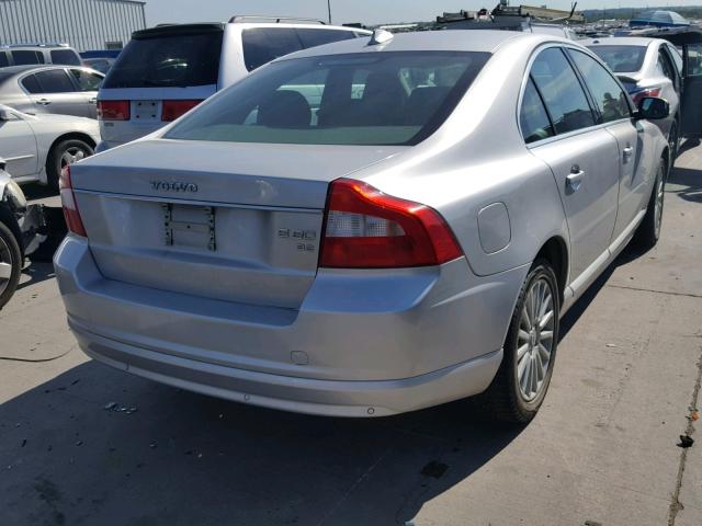 YV1AS982581070893 - 2008 VOLVO S80 3.2 SILVER photo 4