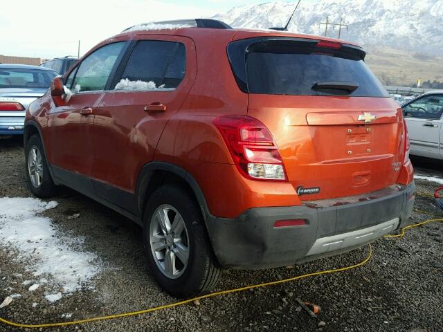 KL7CJPSB0GB545306 - 2016 CHEVROLET TRAX 1LT ORANGE photo 3