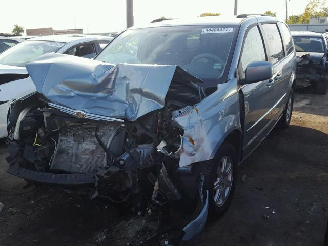 2A4RR5D13AR479335 - 2010 CHRYSLER TOWN & COU BLUE photo 2