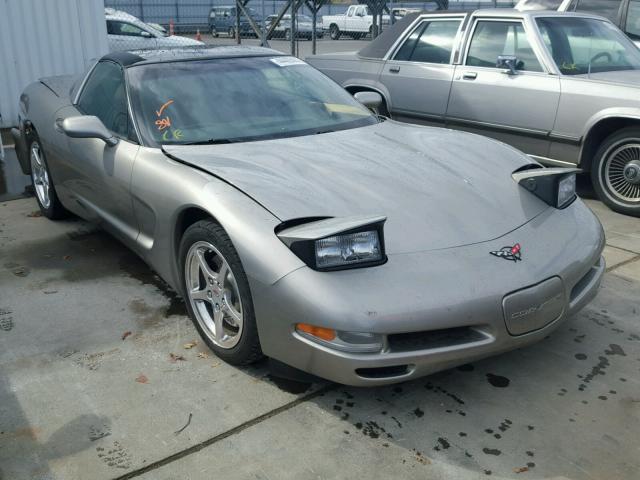 1G1YY22G915117476 - 2001 CHEVROLET CORVETTE SILVER photo 1