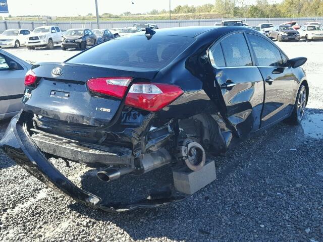 KNAFX4A82F5362633 - 2015 KIA FORTE EX BLACK photo 4