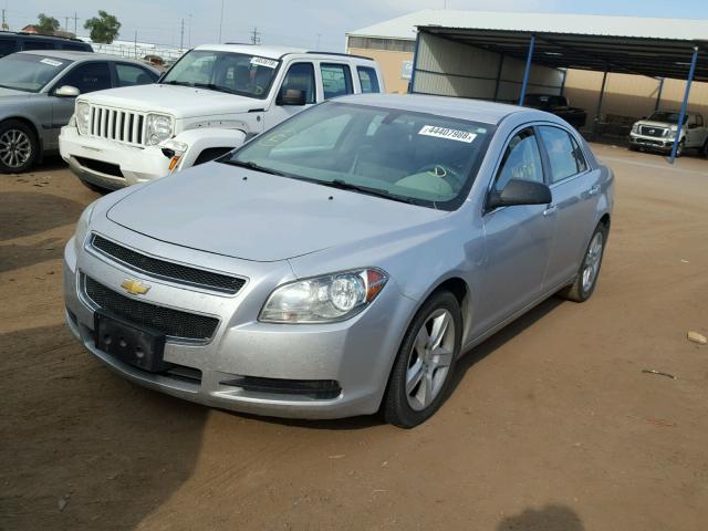1G1ZA5EU6CF353687 - 2012 CHEVROLET MALIBU LS 银色 照片 2