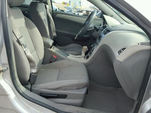 1G1ZA5EU6CF353687 - 2012 CHEVROLET MALIBU LS 银色 照片 5