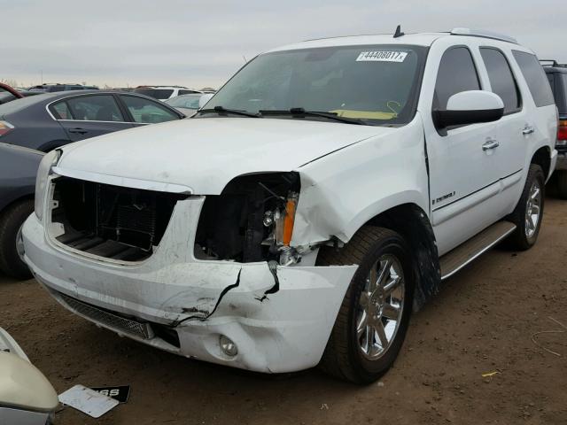 1GKFK63898J192389 - 2008 GMC YUKON DENA WHITE photo 2