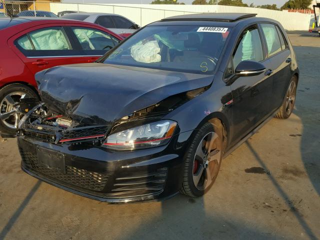 3VW547AU3GM064543 - 2016 VOLKSWAGEN GTI S/SE BLACK photo 2