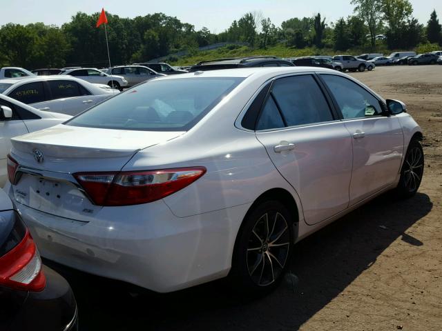 4T1BK1FK8GU576449 - 2016 TOYOTA CAMRY XSE WHITE photo 4