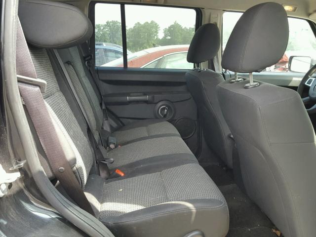 1J8HH48K19C514355 - 2009 JEEP COMMANDER BLACK photo 6