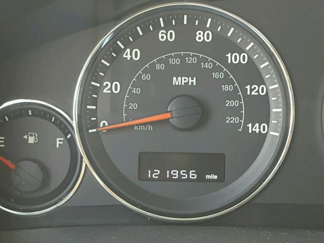 1J8HH48K19C514355 - 2009 JEEP COMMANDER BLACK photo 8