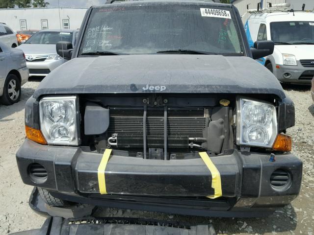 1J8HH48K19C514355 - 2009 JEEP COMMANDER BLACK photo 9
