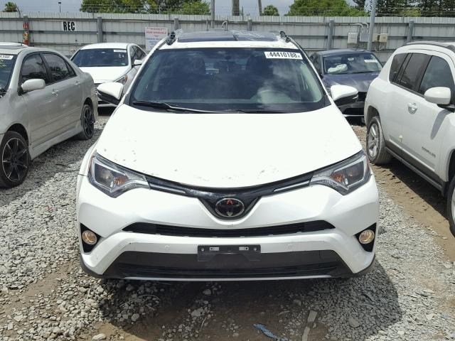 JTMWFREV3JJ168695 - 2018 TOYOTA RAV4 ADVEN WHITE photo 9