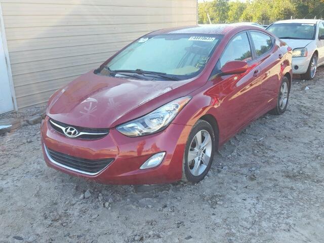 KMHDH4AEXDU739298 - 2013 HYUNDAI ELANTRA GL RED photo 2