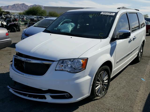 2C4RC1CG7ER300435 - 2014 CHRYSLER TOWN & COU WHITE photo 2