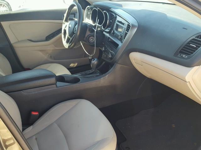 5XXGM4A79DG204502 - 2013 KIA OPTIMA BROWN photo 5