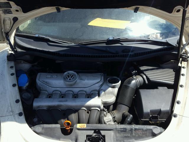 3VWPF31Y27M422343 - 2007 VOLKSWAGEN NEW BEETLE 奶油色 照片 7