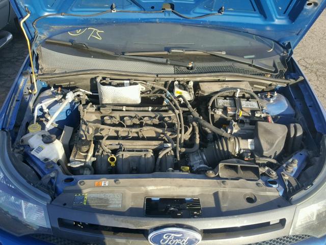 1FAHP3GN3AW289672 - 2010 FORD FOCUS SES BLUE photo 7