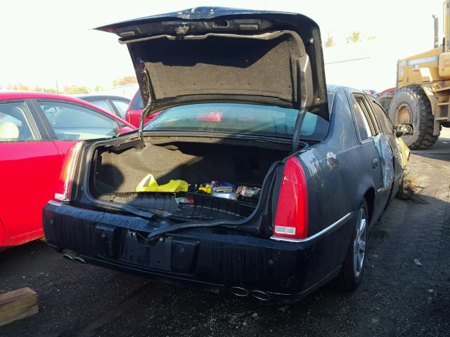 1G6KD57Y48U196120 - 2008 CADILLAC DTS BLACK photo 4