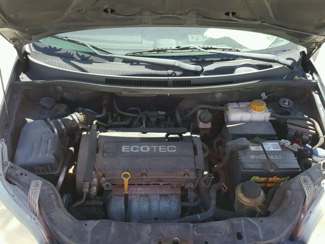 KL1TD66E29B380670 - 2009 CHEVROLET AVEO LS BLACK photo 7