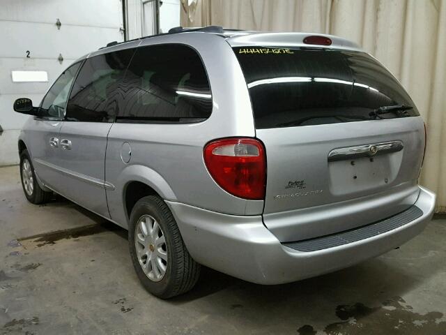 2C4GP44322R788780 - 2002 CHRYSLER TOWN & COU GRAY photo 3