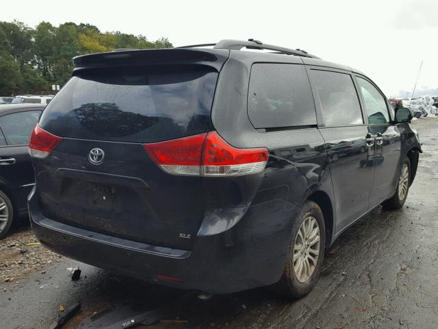 5TDYK3DCXDS384648 - 2013 TOYOTA SIENNA XLE BLACK photo 4