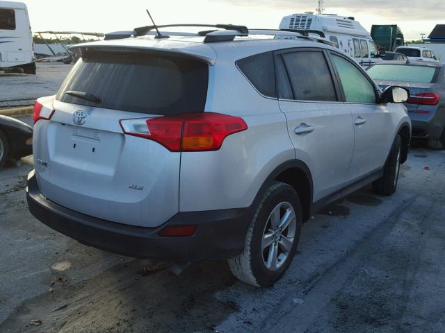 2T3WFREV4FW159688 - 2015 TOYOTA RAV4 XLE GRAY photo 4