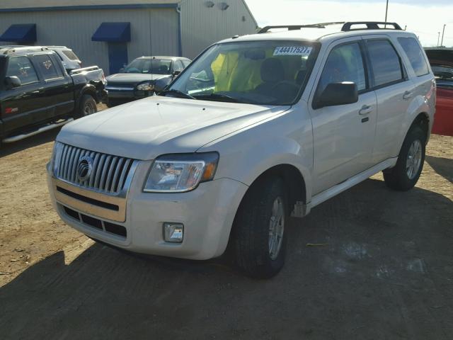 4M2CN8B77AKJ02516 - 2010 MERCURY MARINER WHITE photo 2