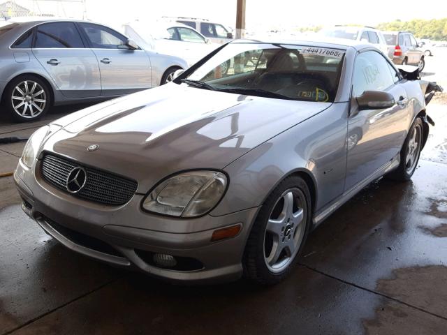 WDBKK49F43F287845 - 2003 MERCEDES-BENZ SLK 230 KO SILVER photo 2