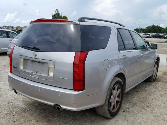 1GYEE637550229892 - 2005 CADILLAC SRX SILVER photo 4