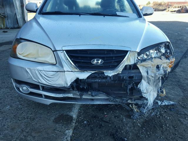 KMHDN46D95U002684 - 2005 HYUNDAI ELANTRA GL SILVER photo 9