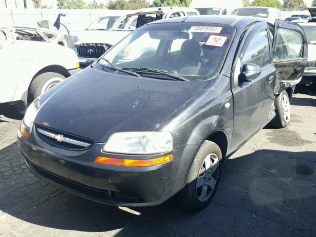 KL1TD566X6B618618 - 2006 CHEVROLET AVEO BASE BLACK photo 2