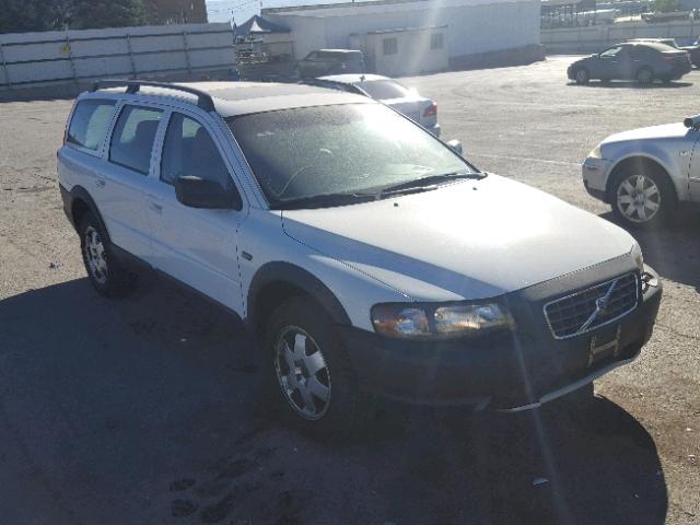 YV1SZ59HX41130026 - 2004 VOLVO XC70 WHITE photo 1