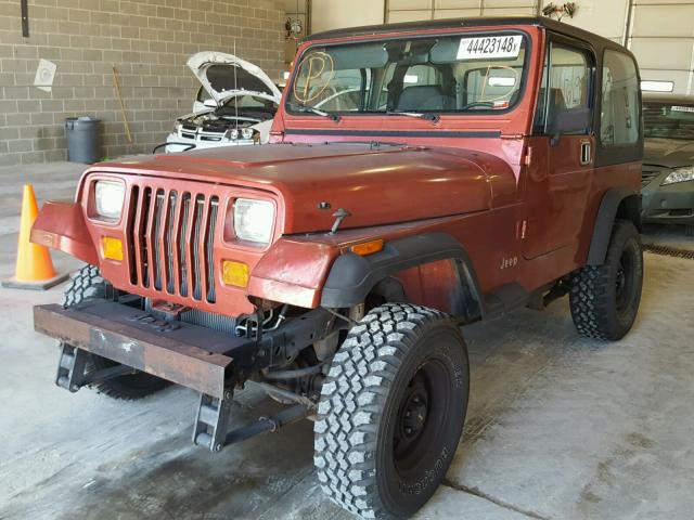 2J4FY29S7NJ519958 - 1992 JEEP WRANGLER / MAROON photo 2