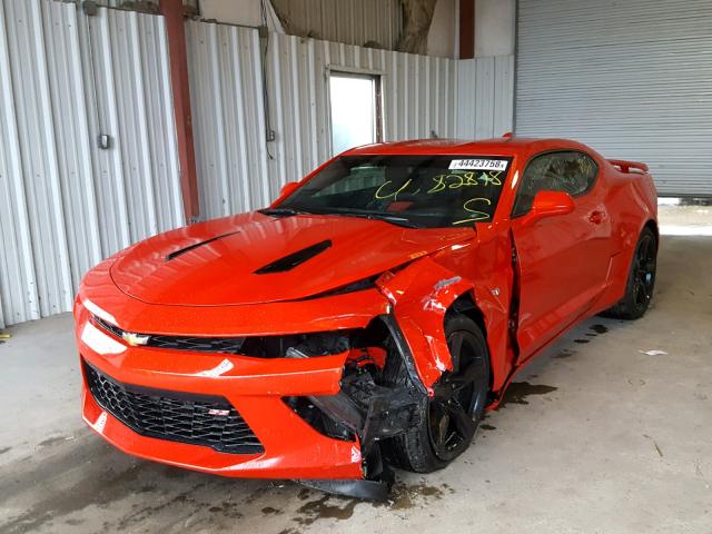 1G1FG1R74H0182155 - 2017 CHEVROLET CAMARO SS RED photo 2