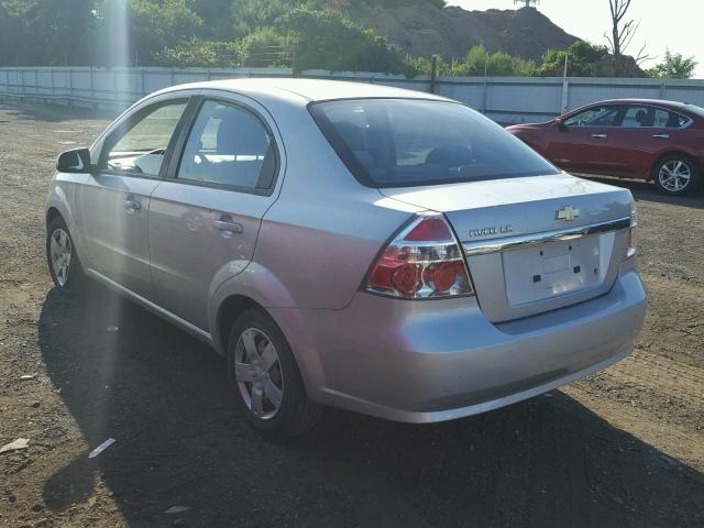 KL1TD56E99B329855 - 2009 CHEVROLET AVEO LS SILVER photo 3