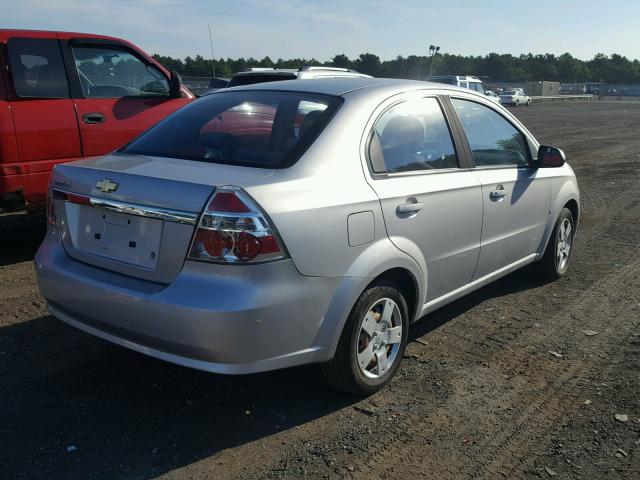 KL1TD56E99B329855 - 2009 CHEVROLET AVEO LS SILVER photo 4