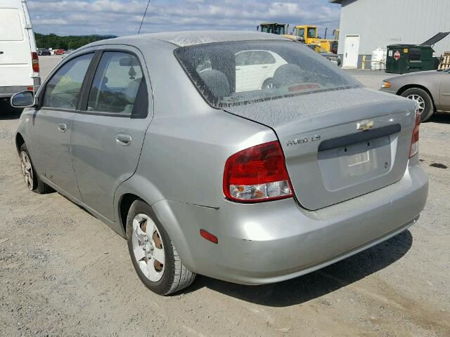 KL1TD52695B459790 - 2005 CHEVROLET AVEO BASE Srebrny zdjęcie 3