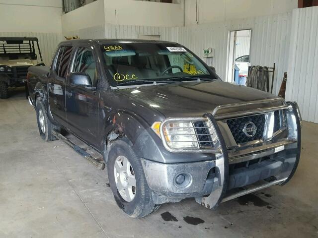 1N6AD07U77C452213 - 2007 NISSAN FRONTIER C GRAY photo 1