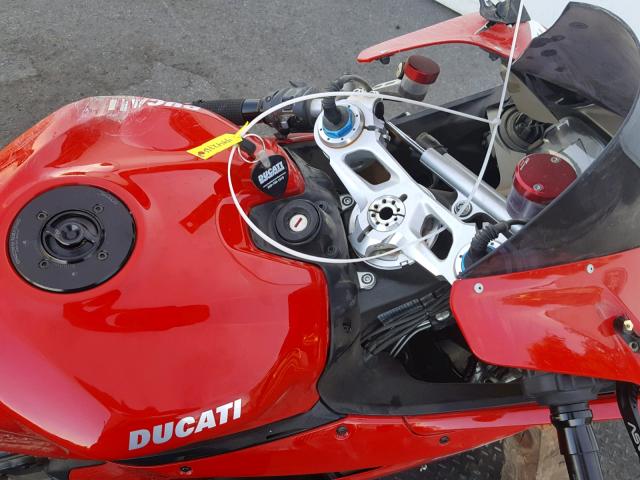 ZDM14BYW5GB005808 - 2016 DUCATI SUPERBIKE RED photo 5