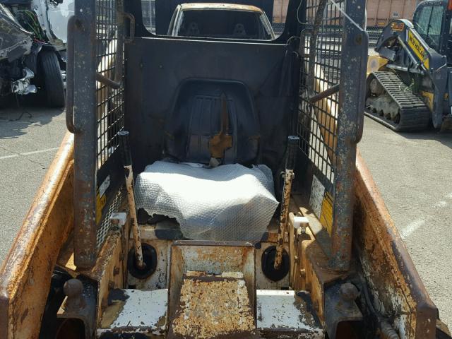 5019M11509 - 1984 BOBCAT 743 WHITE photo 5